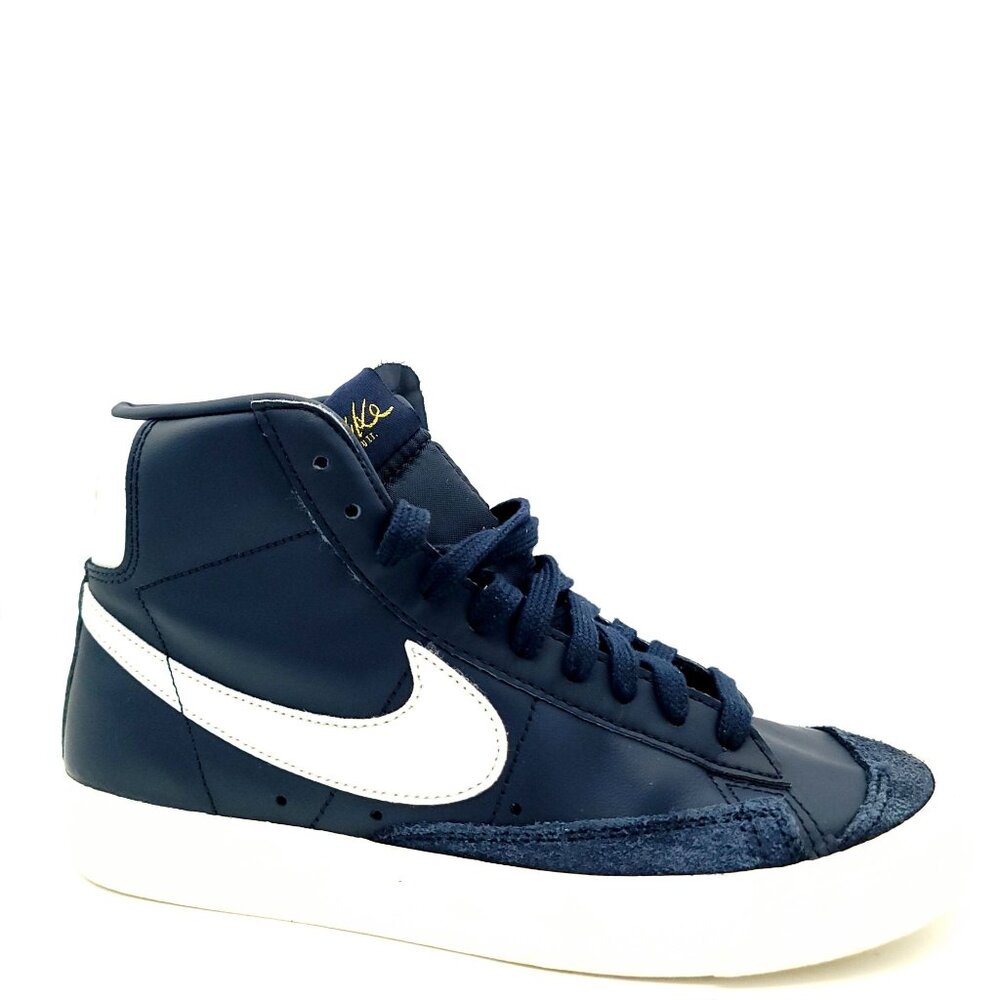 Nike Women's Sneakers Navy and White